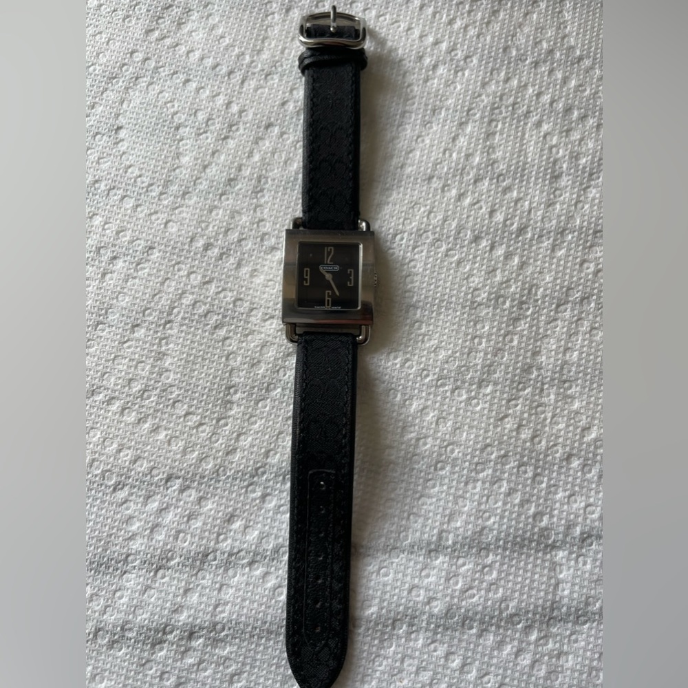 Coach watch - Picture 2 of 4